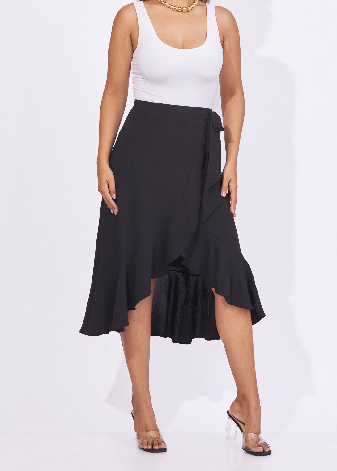 Falda negra drapeada