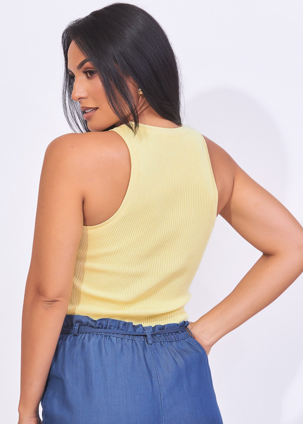 Blusa amarillo claro con argolla