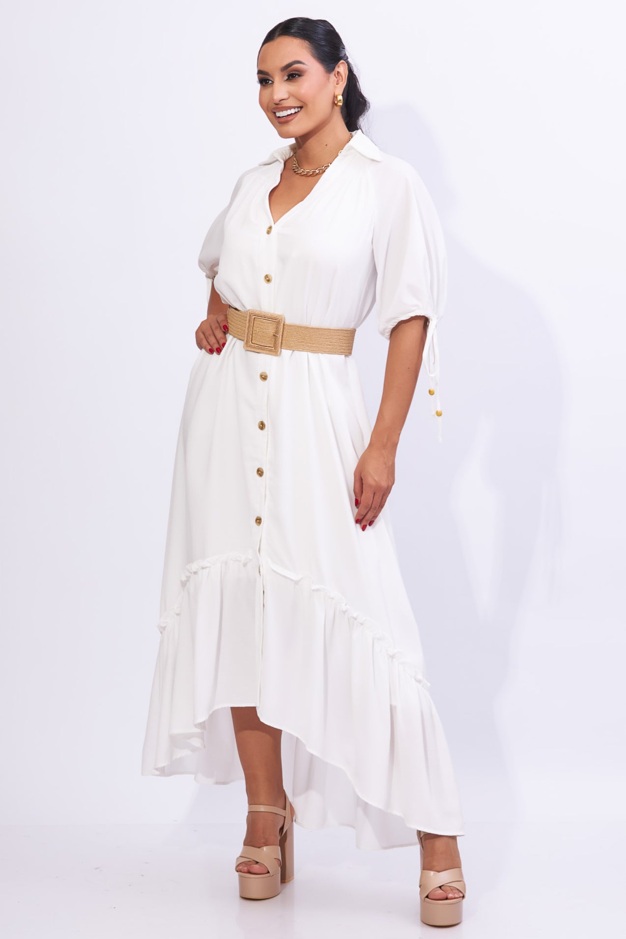 Vestido simétrico color blanco con botones