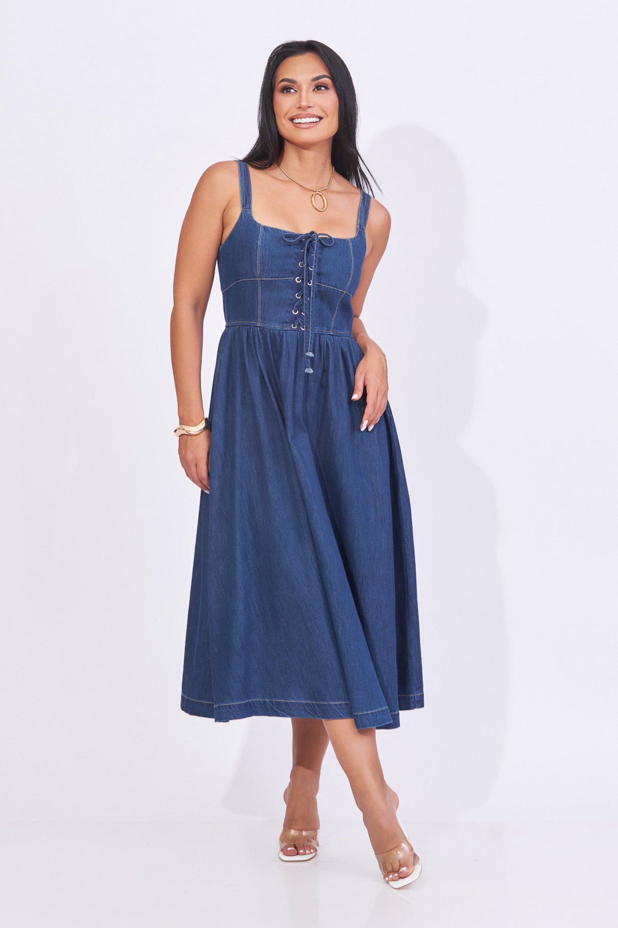 Vestido mezclilla tirantes con ajuste al frente