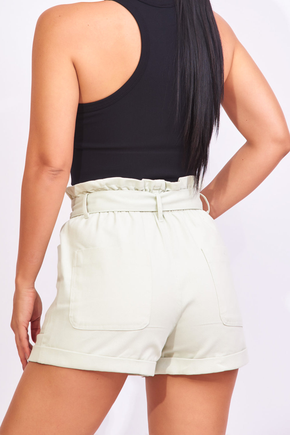 Short con ajuste en la cintura color verde pastel