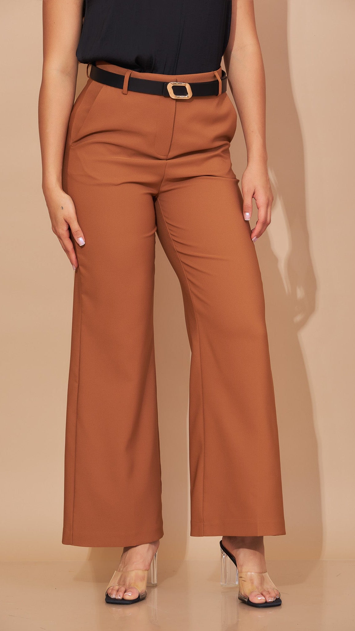 Pantalón color kaki