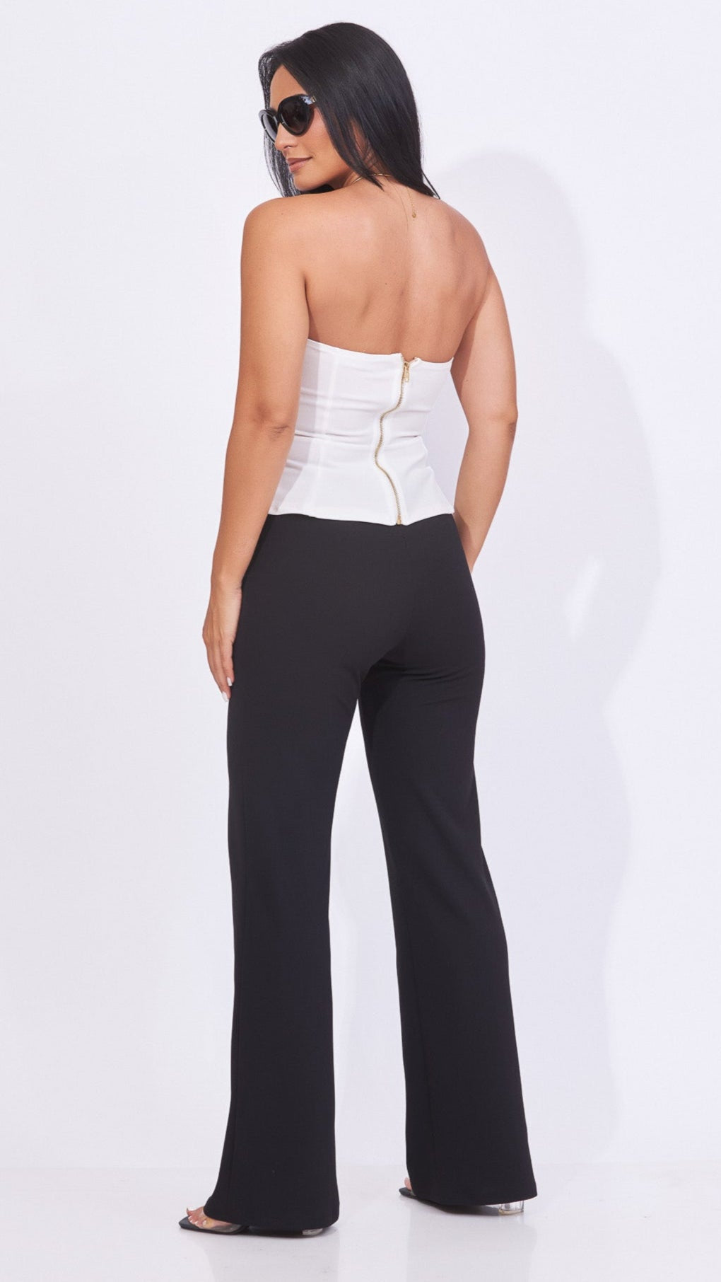 Set de pantalón y top blanco con negro