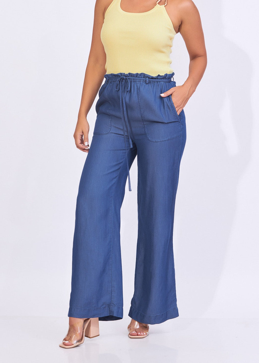 Pantalón azul mezclilla