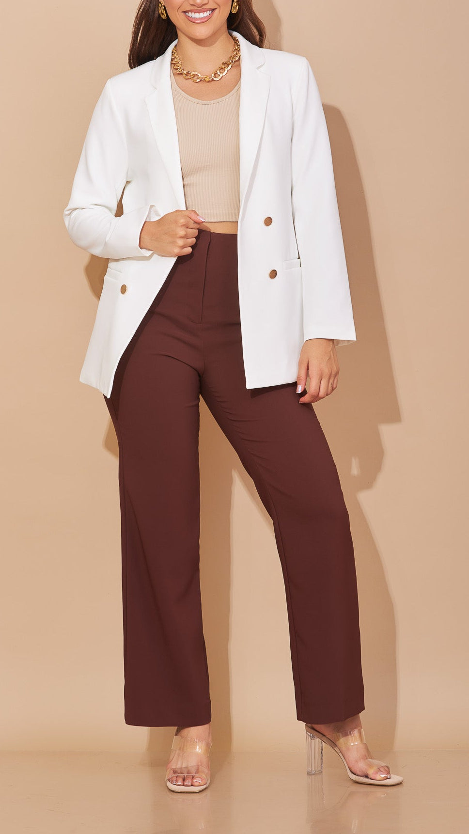 Pantalón café de pierna ancha