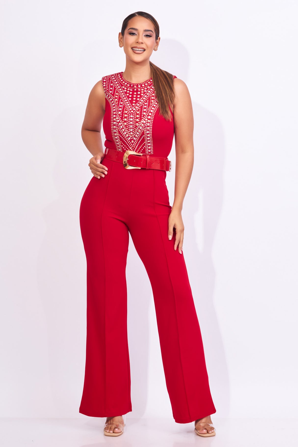 Enterizo stretch rojo con detalle al frente y cinturón