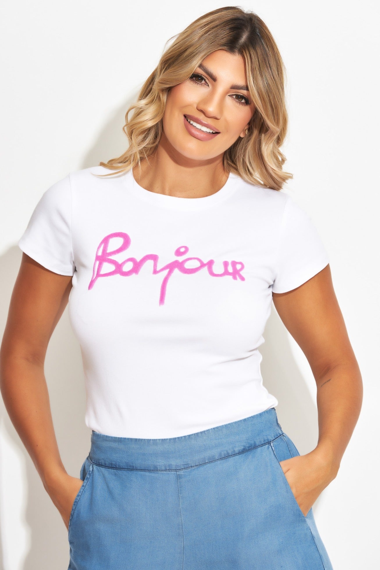 T-Shirt blanco con logo bonjour