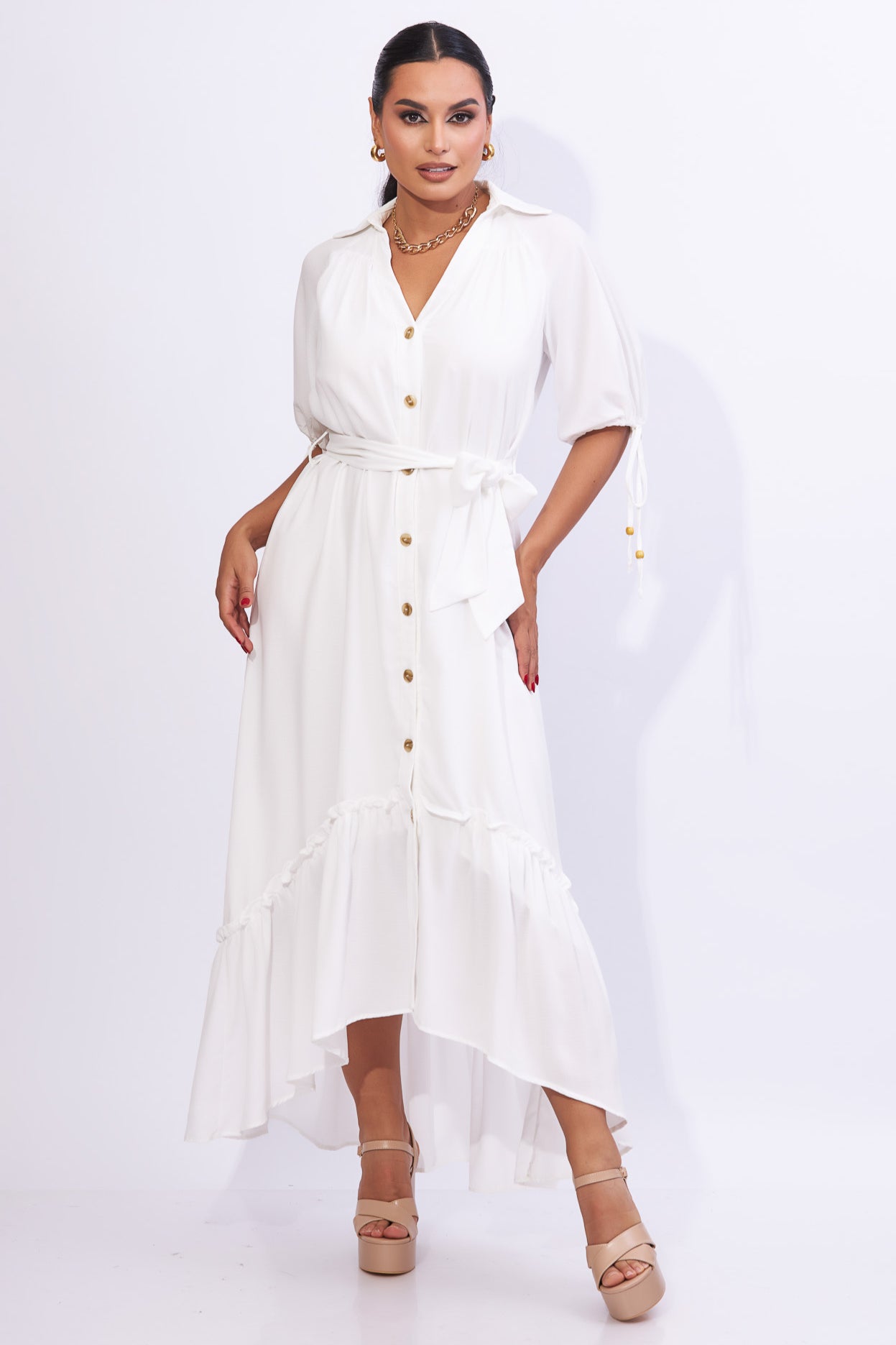 Vestido simétrico color blanco con botones