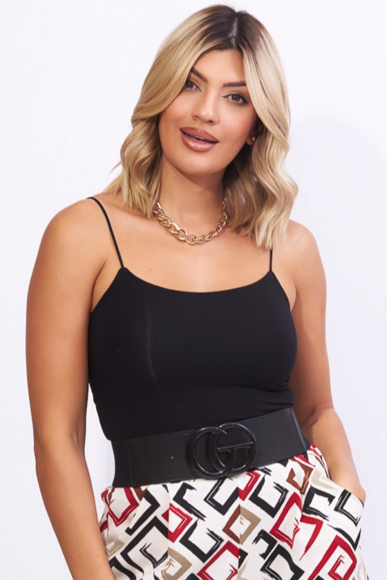 Blusa básica negro en tirantes