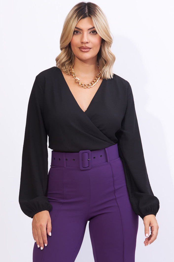 Blusa con escote en V y espalda descubierta color negro