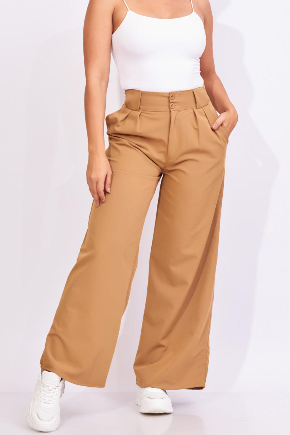 Pantalón de pierna ancha color camel